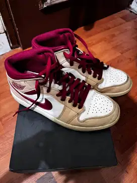 Air Jordan 1 Mid Beige Red With Box