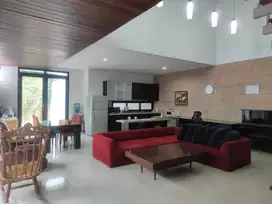 Rumah minimalis dan mewah di Kumala Garden, Pasteur Bandung