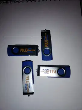 Portable USB 8GB Masih Baru Tinggal Pakai