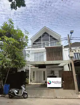 Dijual rumah bangunan baru di Perumahan Imperial Gading