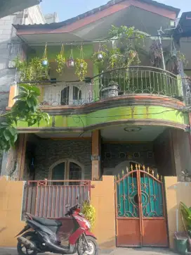Dijual rumah hook 2lt dkt stasiun dan terminal Kalideres Jakbar