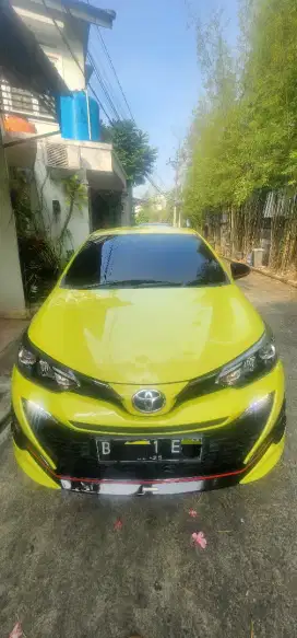Toyota Yaris TRD Sportivo Wana Kuning Citrus AT