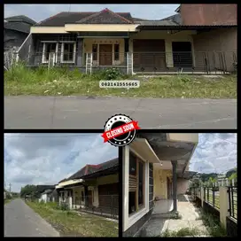 Rumah sangat strategis dan nyaman pinggir jln aspal maguwoharjo