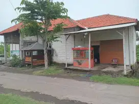 DIJUAL TANAH LUAS DAN RUMAH DEKAT TAMBAK SARI PAJARAKAN