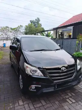Innova Diesel AT 2012 Akhir