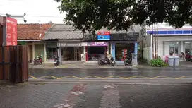 Tanah dan bangunan ruko pinggir jalan raya baciro kodya