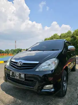DIJUAL E INNOVA BENSIN 2010 MULUS HITAM