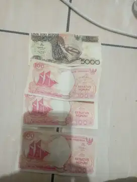 D jual uang pecahan 5 ribu tahun 96 dan 100 rupiah tahun 199