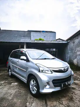 Toyota Avanza Veloz Lux 1.5 AT 2014 Bensin