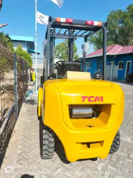 Forklift TCM 3 sampai 30 Ton