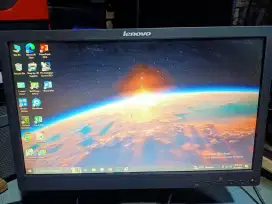 Monitor LCD 19 merek Lenovo