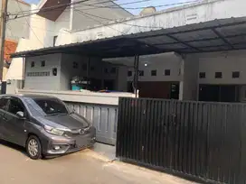 Dijual cepat rumah KT 5+1 di Rawamangun Jakarta Timur