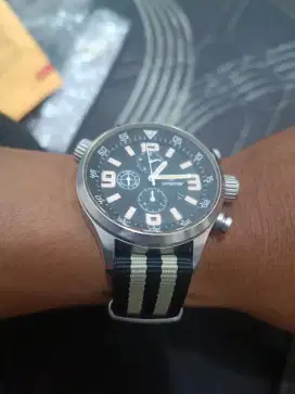 Jam tangan expedition