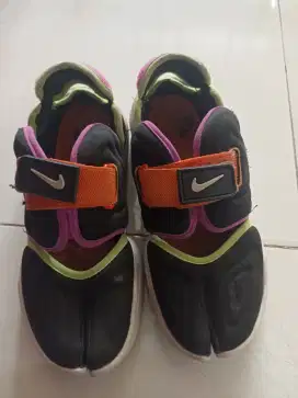 Sepatu sport cewe Nike Air size 36