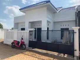 rumah cantik dekat alun alun