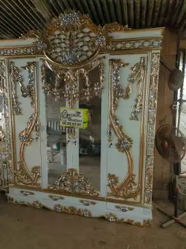 Almari pakaian ukiran terbaru full kayu jati