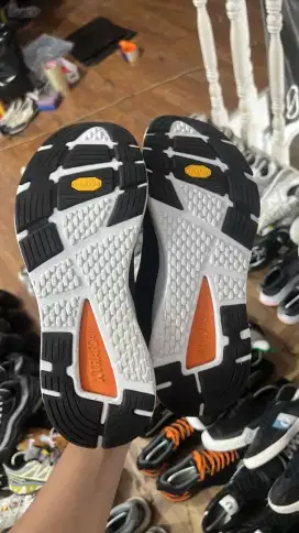 TNF Velocity Extra Foam Uk 42 / 27cm