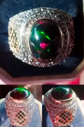 Batu Black Opal Afrika