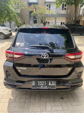 RAIZE 1.0 GR SPORT 1 TANGAN DARI BARU..Service Record Auto 2000