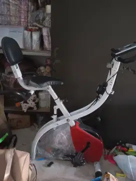 Sepeda buat fitnes Dann biarr kaki gita bergerak