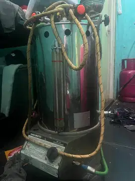 Mesin uap laundry baru kepake 3 bulan masih bagus 4jt nego tipis