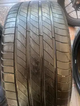 Ban Michelin 225/50 R18 (Bekas)