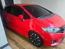Honda jazz RS at 2016 ori istimewa.