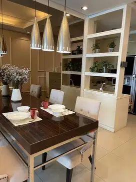 DIJUAL CEPAT ! Unit apartemen Gandaria Heights 3BR