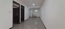 Jual Rumah Minimalis Baru Renov di Taman Holis Indah