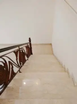 Rumah mewah, pool, siap huni di Pejaten Barat Jaksw