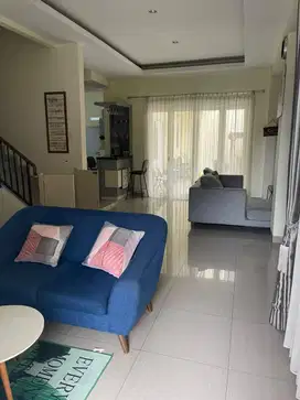 Rumah Luas 2,5 Lantai di Jual di Cluster Samata, Harapan Indah