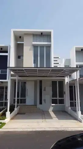 Rumah lokasi strategis 2 Lantai di Jual di Cluster Yarra, JGC