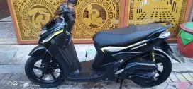 Sepeda motor gear 125 Tahun 222