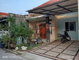 DIJUAL RUMAH CANTIK JALAN KEDIRI, DEPOK – 5 MENIT KE TOL JAGORAWI