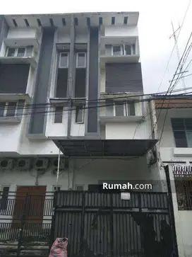 Ruko Rawa Kepa utama Raya dekat dengan UNTAR dan Trisakti