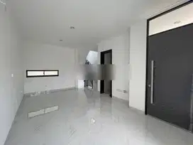 Rumah Golf Island Pik Best View 5x15 Kosongan Murah
