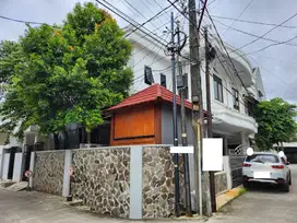 Ss2427- Dijual    Rumah Hook Kos-kost'an 11 x 18 di BCS Kelapa Gading