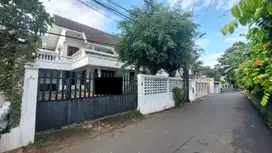 Disewakan Rumah Strategis Dekat MRT Cipete Raya