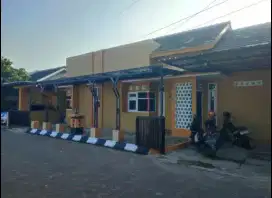 Disewakan Rumah Strategis, Nyaman Dekat ke Kota, JEC, dan Kampus