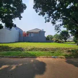 Kavling siap bangun selatan barat lebar 20 meter Kencana loka BSD