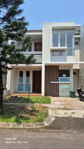Rumah 2 lantai di Jual di Cluster Norflok Rorotan, Jakarta Utara
