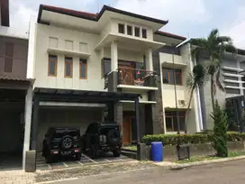 Jual Rumah bagus di Singgasana pradana bandung