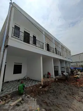 Rumah mini townhouse 500 juta jakarta dekat tol stasiun Pasar