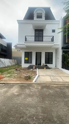 RUMAH CAKEP AMERICAN CLASSIC 3 LANTAI OPSIONAL 4/5/6 KAMAR TIDUR