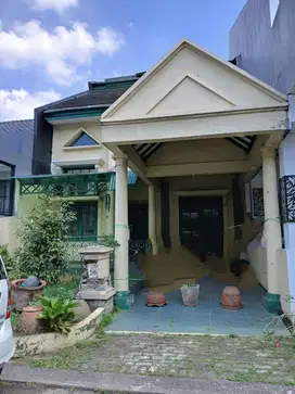 Dijual Cepat Rumah Kota Wisata Siap Huni 2 lantai bagus rapih