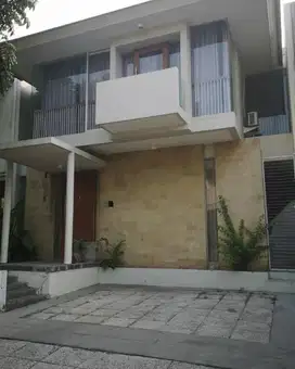 Disewakan Rumah 2lt Minimalis Di Newtonhill Citraland Surabaya Barat