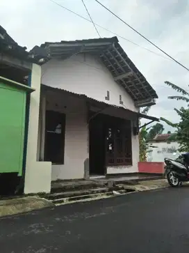 RUMAH SIAP HUNI MURAH MERIAH DEKAT KAMPUS UNTIDAR CUMA 200JT AN