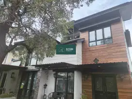 Rumah MEwah 6 Kamar di Elysium Tanjung Bunga dekat ke TSM & p akkarena
