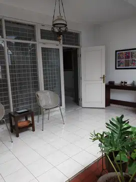 Townhuse Kemang Timur 4 Unit rumah , LT, 1600 m/Lb, 1500 m, Harga 30 M