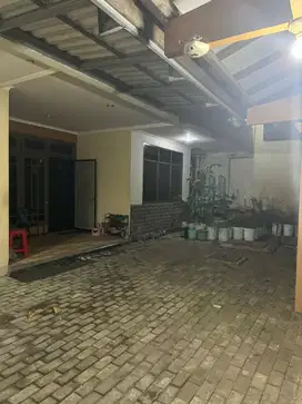 JUAL SEWA Rumah Nirwana Eksekutif Blok Favourite Jalan Lebar Dkt MERR
